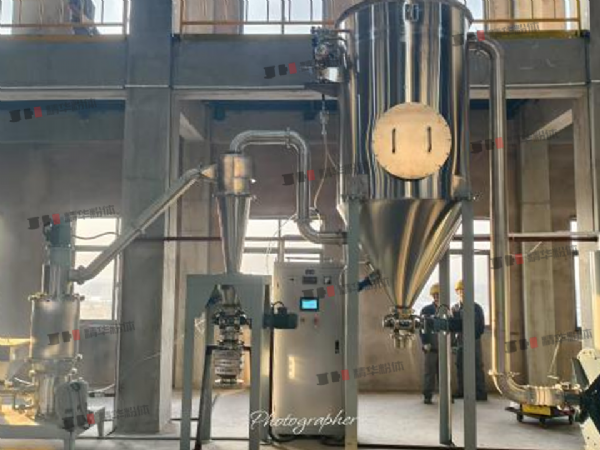 多孔碳?xì)饬鞣鬯闄C(jī)--山西某公司